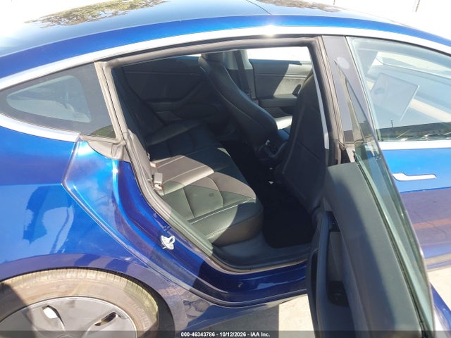 Продажа на аукционе авто 2018 Tesla Model 3 Long Range/mid Range, vin: 5YJ3E1EA3JF160706, номер лота: 46343786