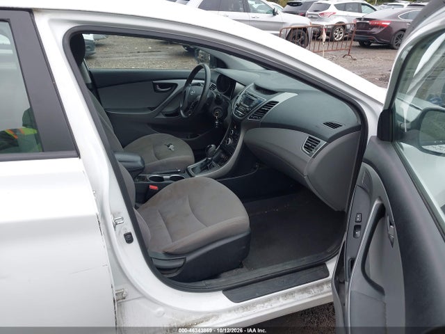 46343869 :رقم المزاد ، 5NPDH4AE7FH651357 vin ، 2015 Hyundai Elantra Se مزاد بيع