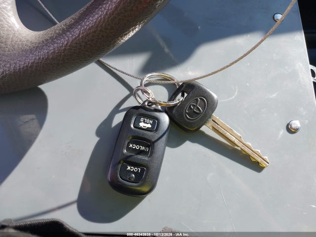 46343938 :رقم المزاد ، 4T1BE30K45U529007 vin ، 2005 Toyota Camry Le مزاد بيع