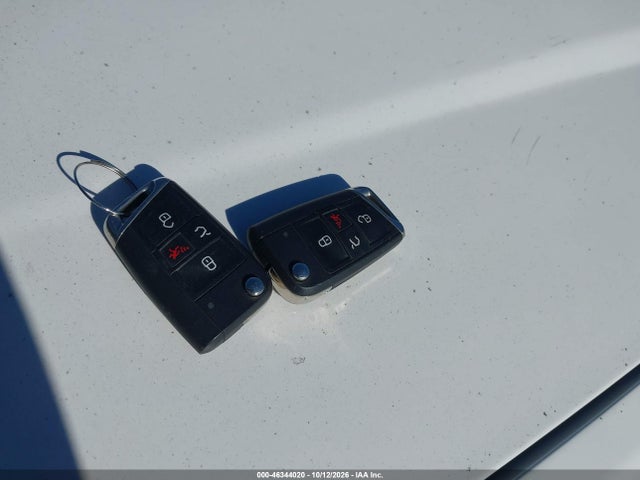 WVWKP7AU5GW916257 Volkswagen E-golf Se