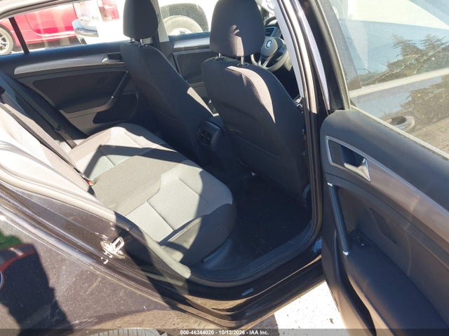 WVWKP7AU5GW916257 Volkswagen E-golf Se