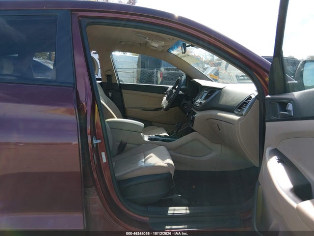 46344056 :رقم المزاد ، KM8J23A48HU262821 vin ، 2017 Hyundai Tucson Se مزاد بيع