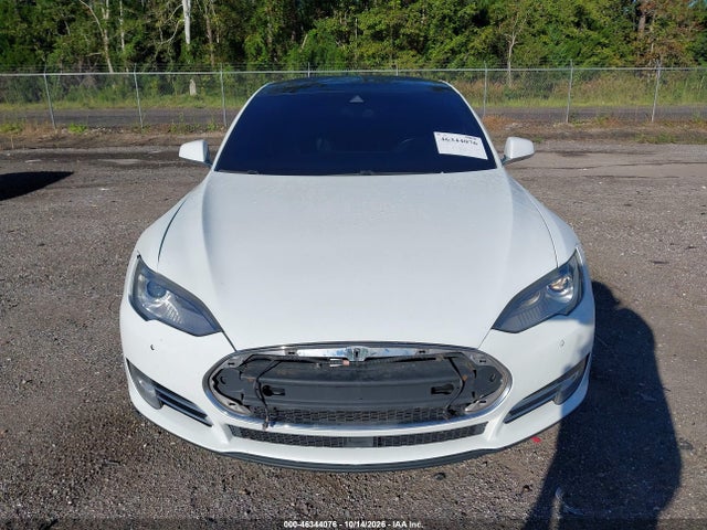 Продаж на аукціоні авто 2015 Tesla Model S 85d/p85d, vin: 5YJSA1E40FF114128, номер лоту: 46344076