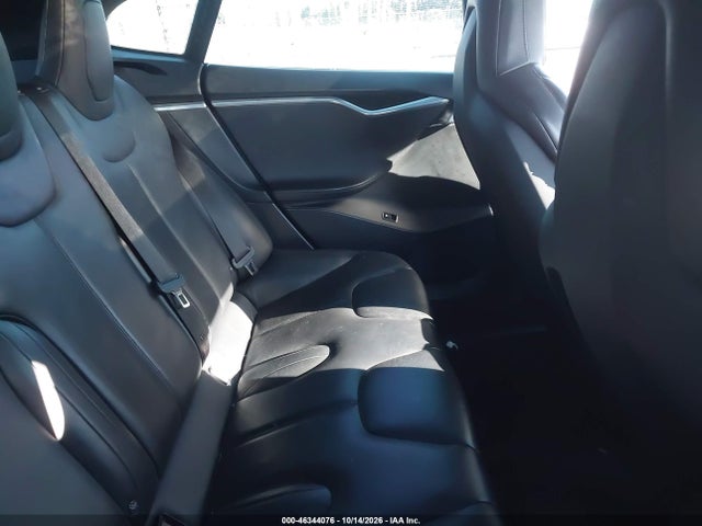Продаж на аукціоні авто 2015 Tesla Model S 85d/p85d, vin: 5YJSA1E40FF114128, номер лоту: 46344076