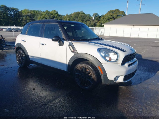 2015 Mini Countryman Cooper S მანქანა იყიდება აუქციონზე, vin: WMWZC3C57FWT01438, აუქციონის ნომერი: 46344116
