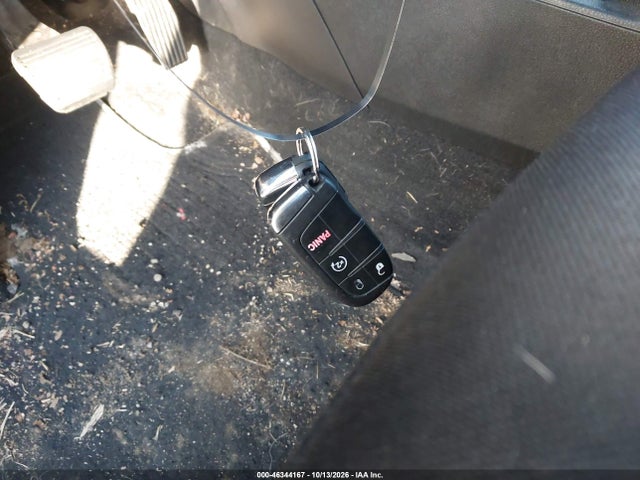 2019 Jeep Renegade Latitude 4x4 მანქანა იყიდება აუქციონზე, vin: ZACNJBBBXKPK36999, აუქციონის ნომერი: 46344167