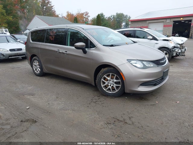 46344169 :رقم المزاد ، 2C4RC1DG1HR592618 vin ، 2017 Chrysler Pacifica Touring مزاد بيع
