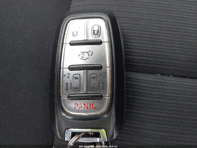 Продаж на аукціоні авто 2017 Chrysler Pacifica Touring, vin: 2C4RC1DG1HR592618, номер лоту: 46344169