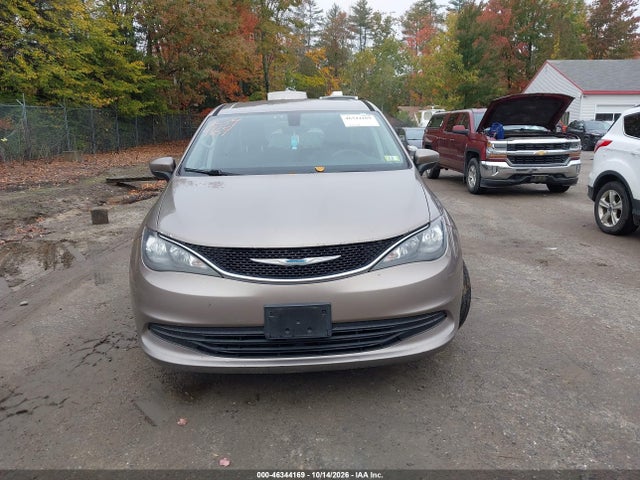 Продаж на аукціоні авто 2017 Chrysler Pacifica Touring, vin: 2C4RC1DG1HR592618, номер лоту: 46344169