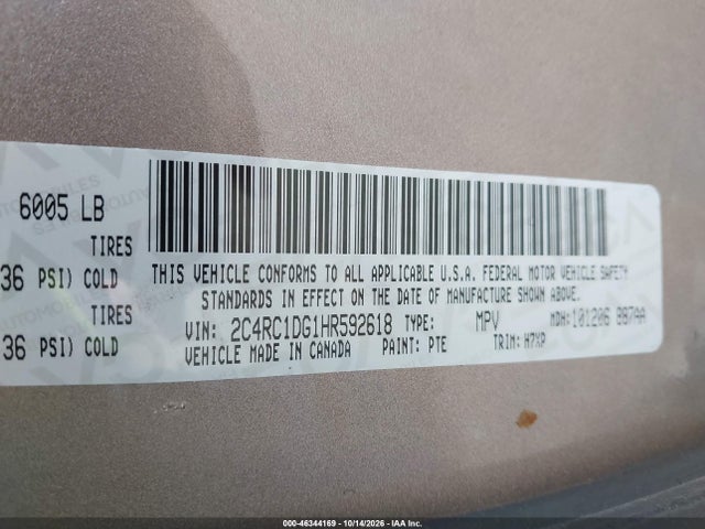 Продаж на аукціоні авто 2017 Chrysler Pacifica Touring, vin: 2C4RC1DG1HR592618, номер лоту: 46344169