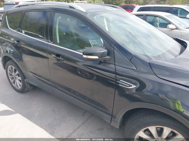 46344233 :رقم المزاد ، 1FMCU9JD2HUA00248 vin ، 2017 Ford Escape Titanium مزاد بيع