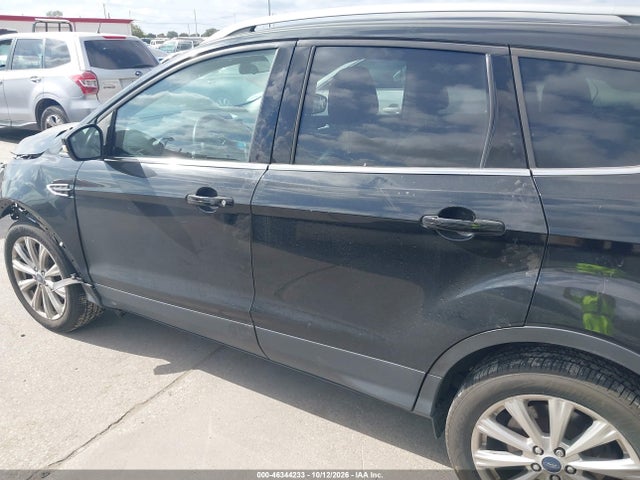 46344233 :رقم المزاد ، 1FMCU9JD2HUA00248 vin ، 2017 Ford Escape Titanium مزاد بيع