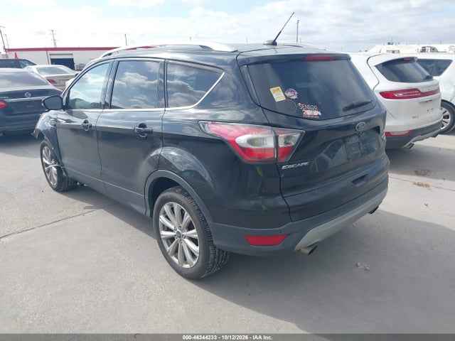 46344233 :رقم المزاد ، 1FMCU9JD2HUA00248 vin ، 2017 Ford Escape Titanium مزاد بيع
