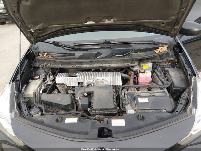 JTDZN3EU6HJ056861 Toyota Prius V Two