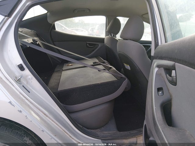 5NPDH4AE7FH596845 Hyundai ELANTRA SE
