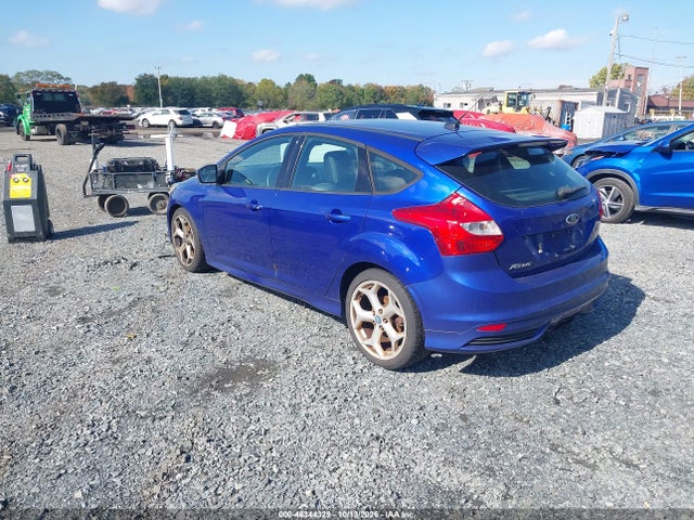 2013 Ford Focus St მანქანა იყიდება აუქციონზე, vin: 1FADP3L91DL178843, აუქციონის ნომერი: 46344329
