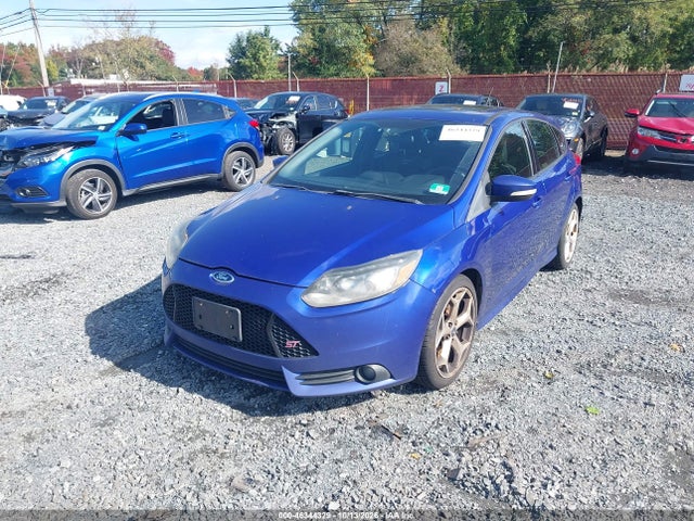 2013 Ford Focus St მანქანა იყიდება აუქციონზე, vin: 1FADP3L91DL178843, აუქციონის ნომერი: 46344329