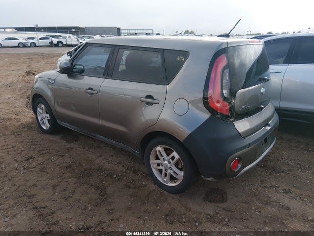 KIA SOUL + 2018 KNDJP3A57J7567245 Image 3