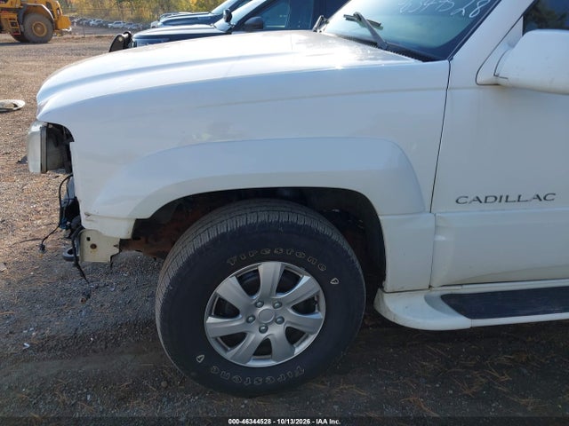 46344528 :رقم المزاد ، 1GYEK63R1YR172522 vin ، 2000 Cadillac Escalade Standard مزاد بيع