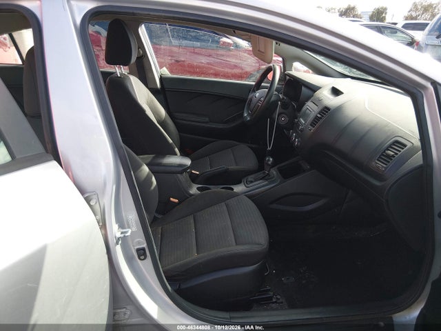 46344808 :رقم المزاد ، KNAFX4A64G5544043 vin ، 2016 Kia Forte Lx مزاد بيع