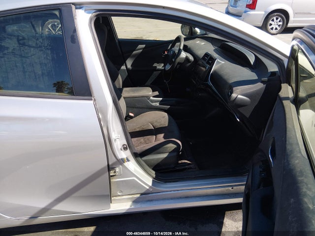 JTDKBRFU5H3036102 Toyota Prius Two