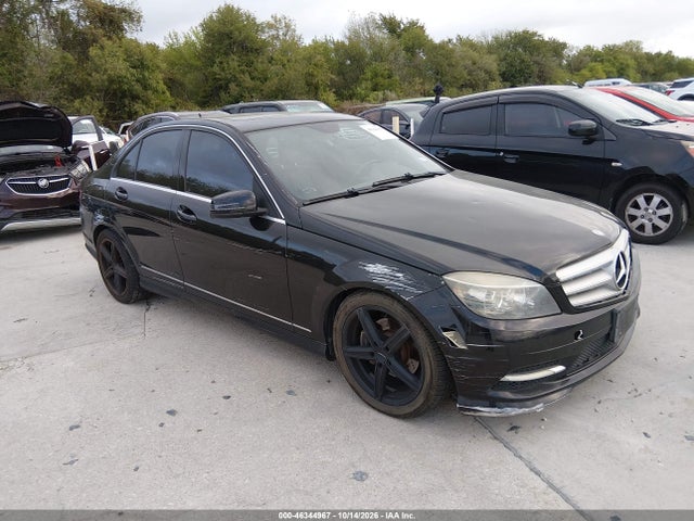 2011 Mercedes-benz C 300 Luxury 4matic/sport 4matic მანქანა იყიდება აუქციონზე, vin: WDDGF8BB0BR144968, აუქციონის ნომერი: 46344967