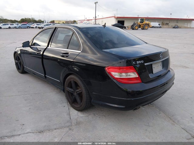 2011 Mercedes-benz C 300 Luxury 4matic/sport 4matic მანქანა იყიდება აუქციონზე, vin: WDDGF8BB0BR144968, აუქციონის ნომერი: 46344967