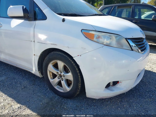 46344991 :رقم المزاد ، 5TDKK3DC7DS347465 vin ، 2013 Toyota Sienna Le V6 8 Passenger مزاد بيع