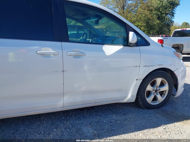 46344991 :رقم المزاد ، 5TDKK3DC7DS347465 vin ، 2013 Toyota Sienna Le V6 8 Passenger مزاد بيع