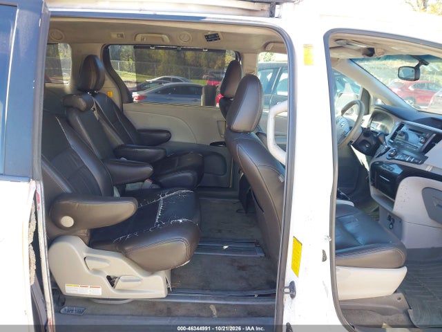 46344991 :رقم المزاد ، 5TDKK3DC7DS347465 vin ، 2013 Toyota Sienna Le V6 8 Passenger مزاد بيع