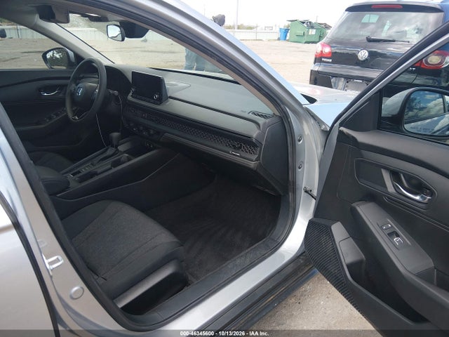 Honda ACCORD LX 2024 1HGCY1F28RA075901 Image 5