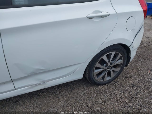 2015 Hyundai Accent Sport მანქანა იყიდება აუქციონზე, vin: KMHCU5AE4FU203818, აუქციონის ნომერი: 46345633