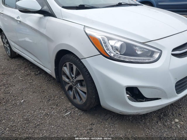 2015 Hyundai Accent Sport მანქანა იყიდება აუქციონზე, vin: KMHCU5AE4FU203818, აუქციონის ნომერი: 46345633