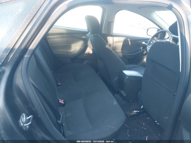 46345828 :رقم المزاد ، 1FADP3F28FL381553 vin ، 2015 Ford Focus Se مزاد بيع
