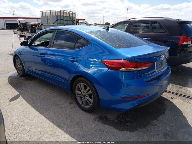 5NPD84LF2HH015311 Hyundai ELANTRA SE