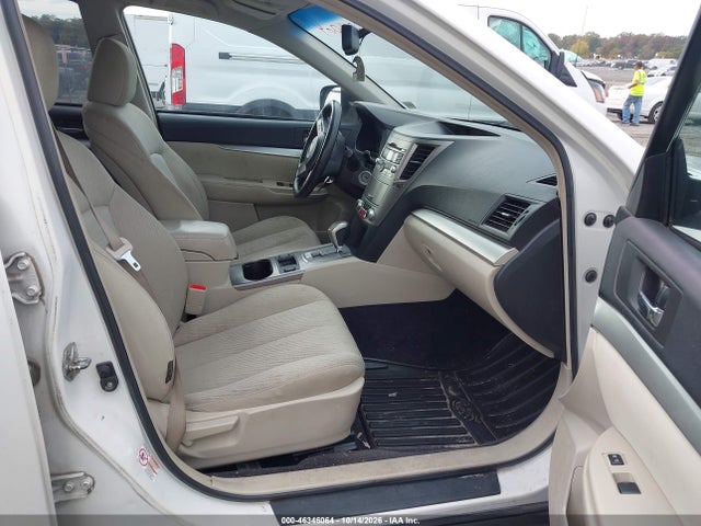 2010 Subaru Outback 2.5i Premium მანქანა იყიდება აუქციონზე, vin: 4S4BRBCC1A3368943, აუქციონის ნომერი: 46346064