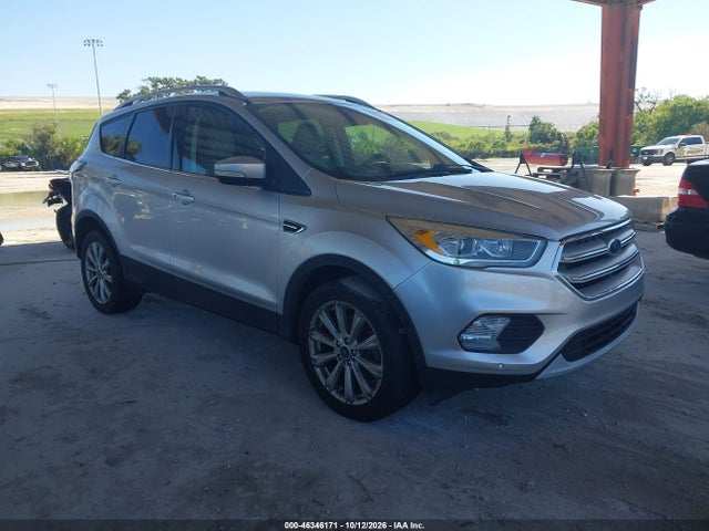 46346171 :رقم المزاد ، 1FMCU0J95JUD00654 vin ، 2018 Ford Escape Titanium مزاد بيع