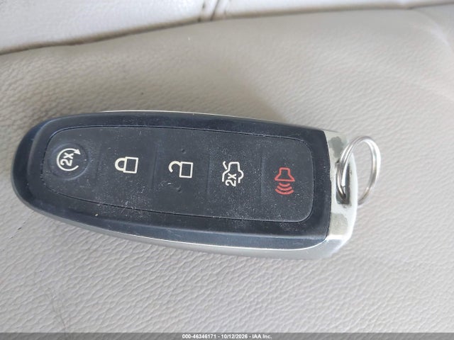 46346171 :رقم المزاد ، 1FMCU0J95JUD00654 vin ، 2018 Ford Escape Titanium مزاد بيع