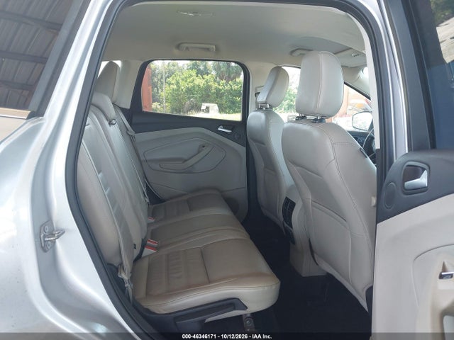 46346171 :رقم المزاد ، 1FMCU0J95JUD00654 vin ، 2018 Ford Escape Titanium مزاد بيع