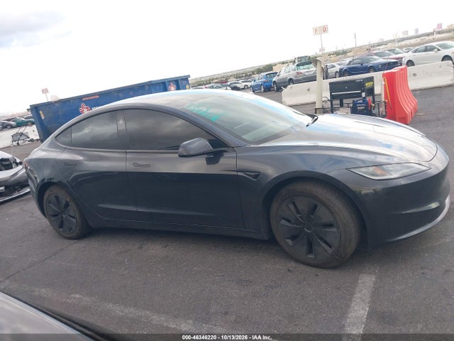 Tesla Model 3 Long Range Dual Motor All-wheel Drive 2024 5YJ3E1EB7RF744496 Image 13