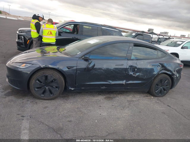Tesla Model 3 Long Range Dual Motor All-wheel Drive 2024 5YJ3E1EB7RF744496 Image 14