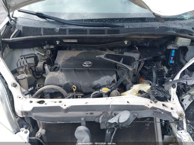 Aukcja sprzedaży 2015 Toyota Sienna Le 8 Passenger, vin: 5TDKK3DC5FS654510, numer aukcji: 46346283