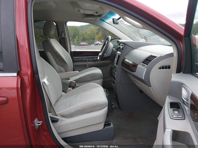 46346416 :رقم المزاد ، 2A4RR5D1XAR142225 vin ، 2010 Chrysler Town & Country Touring مزاد بيع