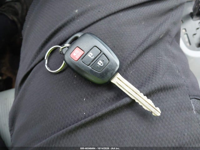 Aukcja sprzedaży 2014 Toyota Prius C Two, vin: JTDKDTB3XE1566738, numer aukcji: 46346464