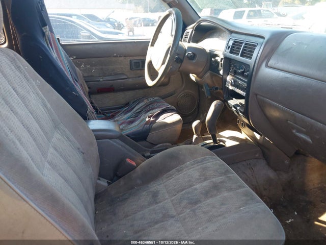 46346551 :رقم المزاد ، 4TAWN72N0WZ135797 vin ، 1998 Toyota Tacoma Base V6 مزاد بيع