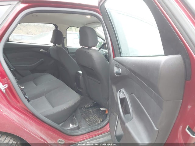 46347055 :رقم المزاد ، 1FADP3F2XFL303873 vin ، 2015 Ford Focus Se مزاد بيع