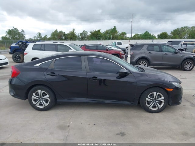 Продажа на аукционе авто 2018 Honda Civic Lx, vin: 19XFC2F58JE208037, номер лота: 46347144