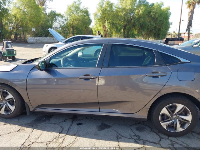 46347244 :رقم المزاد ، 19XFC2F60KE039996 vin ، 2019 Honda Civic Lx مزاد بيع