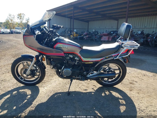 Продажа на аукционе авто 1985 Honda Vf700 S, vin: JH2RC2201FM101435, номер лота: 46347362
