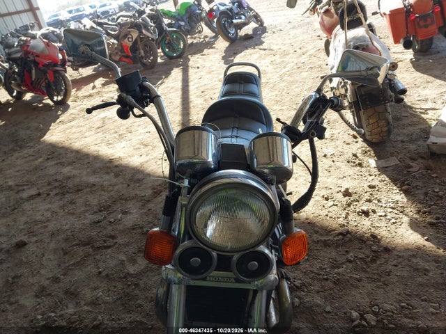 46347435 :رقم المزاد ، JH2RC1100DM008740 vin ، 1983 Honda Cx650 C مزاد بيع